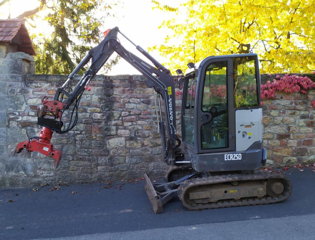 Bagger mit Greifer